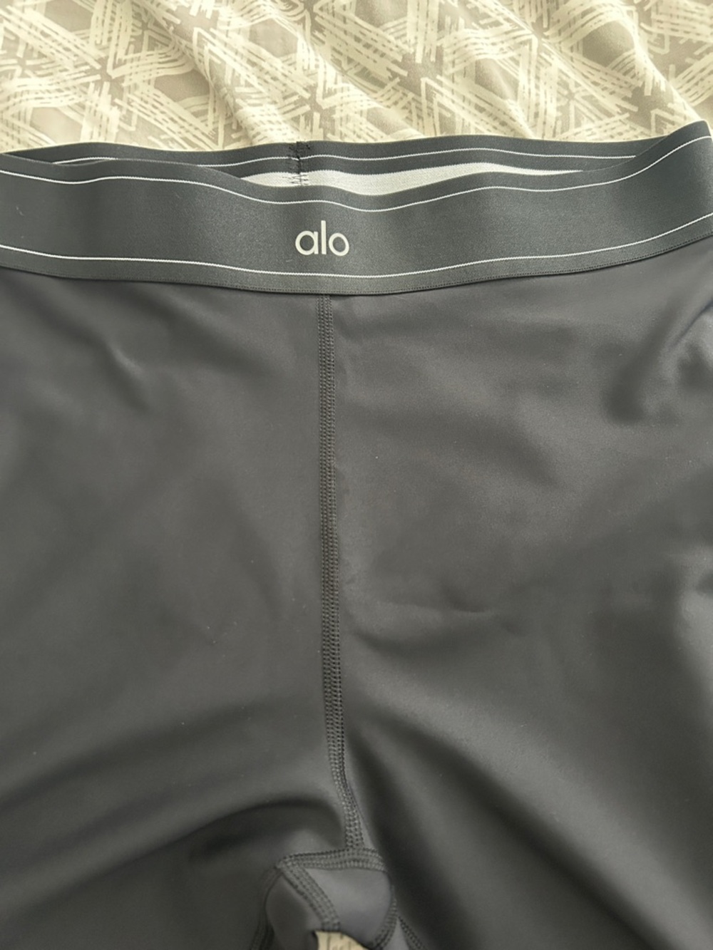 ALO Yoga Black Leggings with White Waist Stripe - Picture 2 of 3